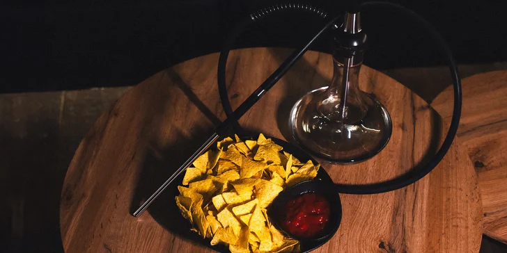 Moonlight Lounge: vodní dýmka s XXL nachos i XXL drinkem