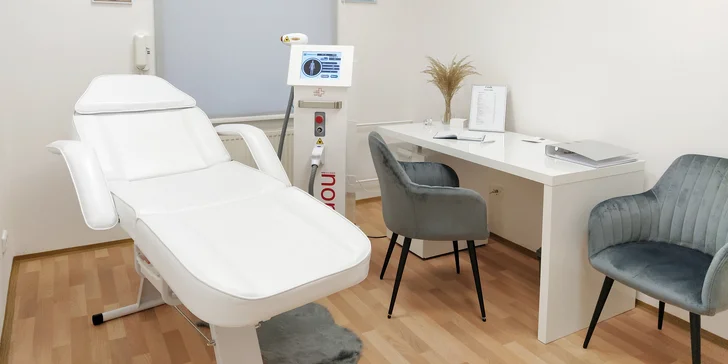 Salon Laser House Plzeň disponuje přístrojem, který účinně a natrvalo odstraní chloupky i z těch nejnedostupnějších míst.
