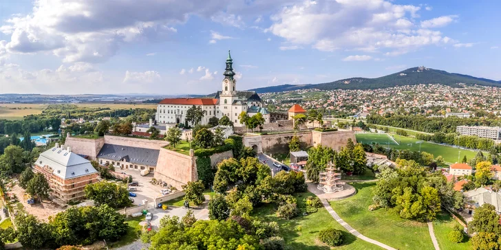 Merido Apartment sa nachádza v pokojnej lokalite Nitry, len pár minút od historického centra.