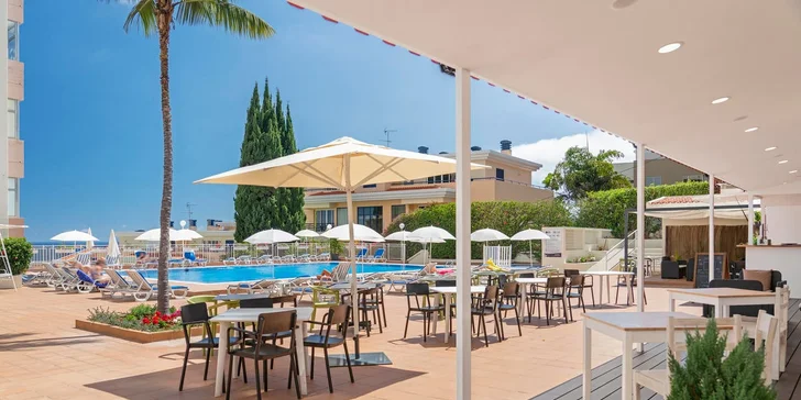 Hotel disponuje 2 venkovními bazény, 1 vnitřním a brouzdalištěm. 