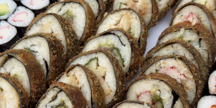 Jednotlivé kousky si dochutíte wasabi nebo zázvorem.