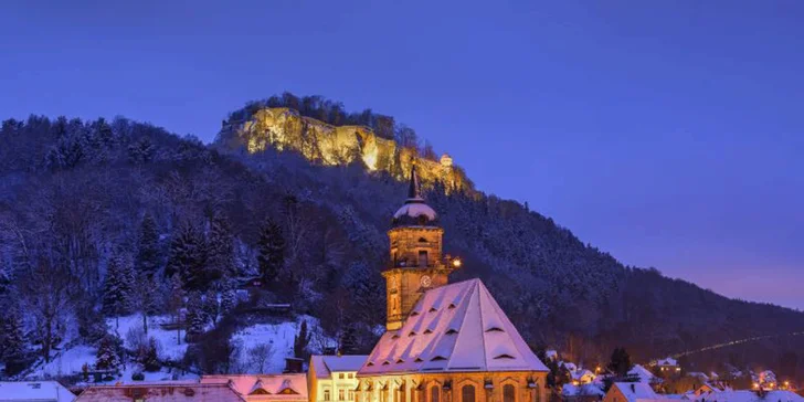 O pevnosti Königstein se říká, že nejhezčí je právě v adventním období. 