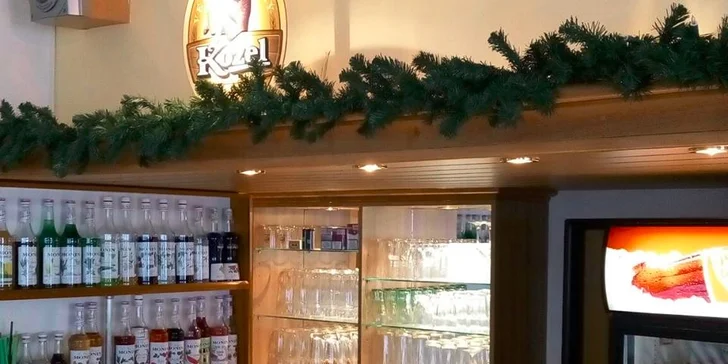 V restauraci si vychutnáte polopenzi, dát si tu můžete i drink po večeři.