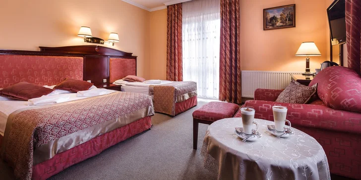 K parádnímu pobytu si můžete vybrat ze dvou typů pokojů: Standard a Deluxe. 