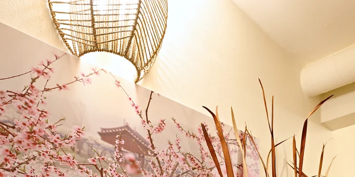 Během spa pro unavené nohy si užijete (nejen) reflexní masáž chodidel a relaxační masáž lýtek.