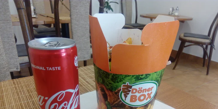 Ke každému kebabu dostanete i 0,25l nápoj.