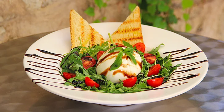 Přivítají vás v restauraci Sent Food v Pardubicích.