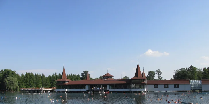 ... a služby průvodce. 