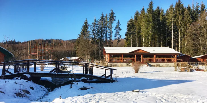 Relax na jesenickém ranči Orel: snídaně, privátní wellness i práce u koní, krmení a jízda v sedle