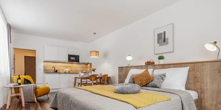 Ke všem apartmánům patří i vyhrazené parkování a pro sportovce bezpečný sklep na kola nebo lyže.