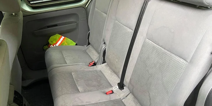 Svěřte své auto do rukou profesionálů ve firmě Devis-úklidy.