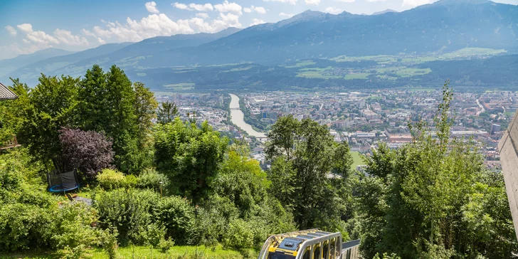 Lanovkou Schatzbergbahn vyjedete na vrchol Schatzberg.