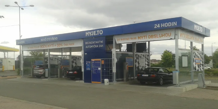 Automyčku Myjeto najdete v Hradci vedle Alberta. 