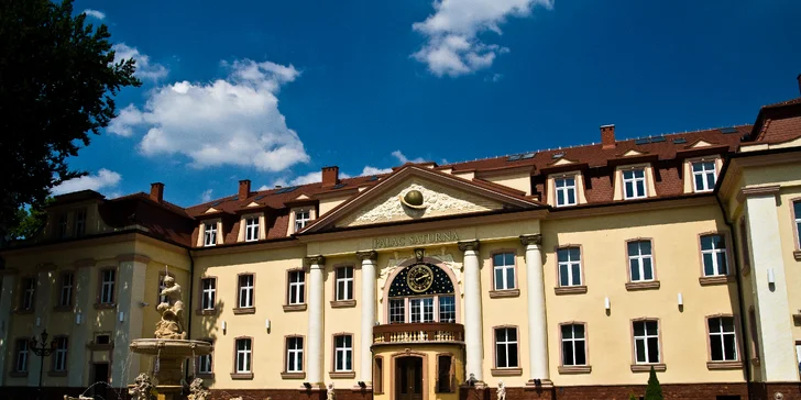 Lázně jsou součástí Saturnova paláce. 