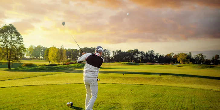 Namiesto wellness si môžete zahrať golf.