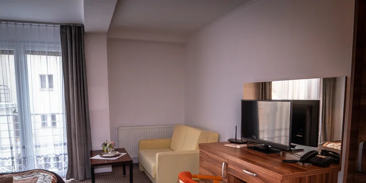Zpříjemnit čas si můžete i sledováním televize. 