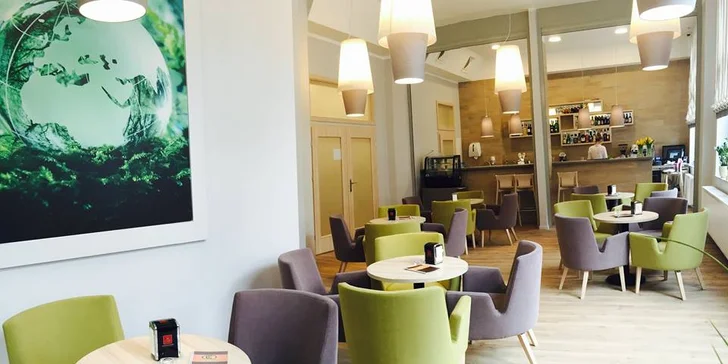 Oběd si dejte třeba v hotelové restauraci Weranda a využijte přitom 10% slevu na à la carte menu.