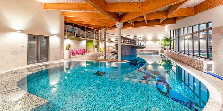 Beskydský relax a pohoda: snídaně, polopenze i neomezený wellness s bazénem