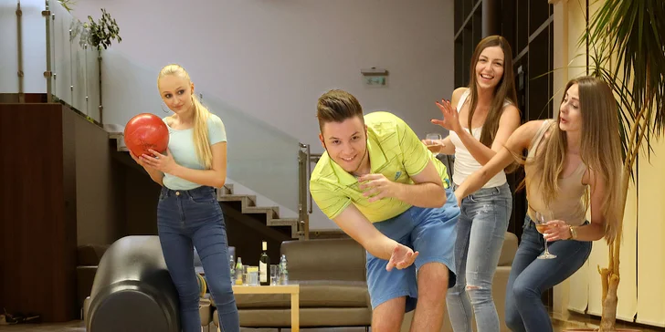 V Dudincích se nudit nebudete, zahrajete si tu třeba bowling.