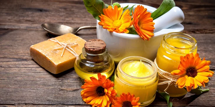 Kurz výroby přírodní kosmetiky: namíchejte si svůj krém, peeling či šampon