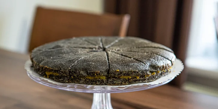 1200 g Maková torta s ovocnou plnkou – na výber višňová alebo mandarínková plnka