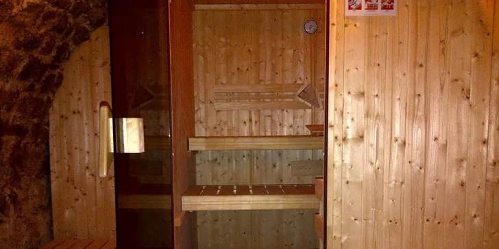 Po výletech si odpočinete v sauně, v ceně máte 1,5 hod. relaxace. 