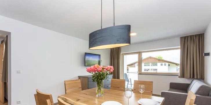 V cene máte raňajky, ktoré vám každý deň prinesú až k prahu apartmánu.