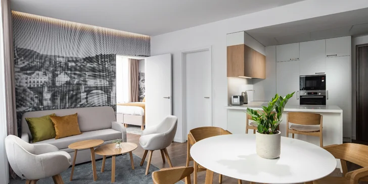 Až 2 deti do 17,9 rokov majú v rodinnom apartmáne ubytovanie zadarmo.