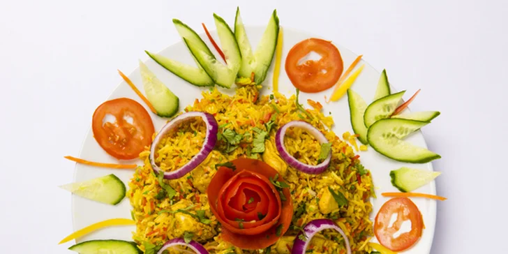 Milujete indickou kuchyni? Stavte se v Curry King.