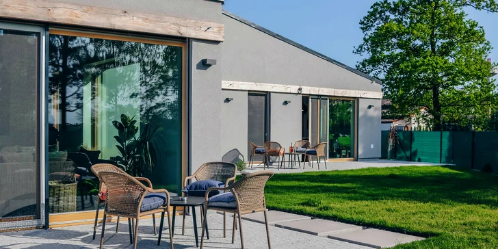 Vyberte sa na dovolenku do prvého rezortu na Slovensku, ktorý ponúka dve osemnásť jamkové ihriská, krásne borovicové lesy, pokoj a najmä ničím nerušený relax na Záhorí. 