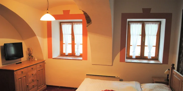 Všechny jsou útulné a stylově zařízené. Jako u babičky. 