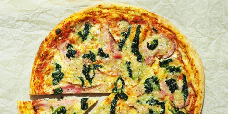 Můžete si vybrat ze 13 druhů pizzy.