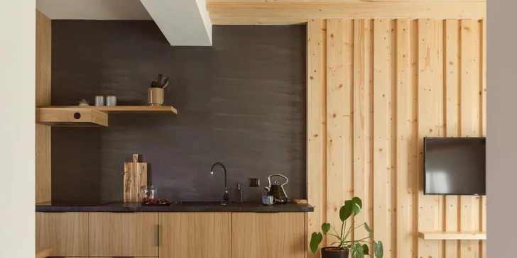 Apartmány sú zariadené v modernom štýle s elegantnými doplnkami.