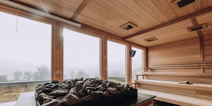 Pálava Wellness a panoramatická sauna až pro 100 osob. 