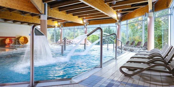 Těší se na vás v hotelu Interferie Aquapark Sport Hotel Malachit v lázeňském městě Świeradów Zdrój.