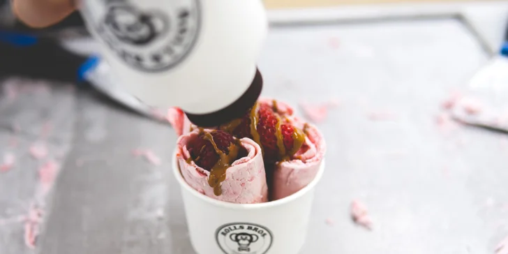Originální rolované zmrzliny jste zatím mohli potkat pouze na různých food festivalech.