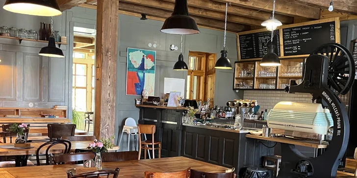 Bistro Maštal nabízí spoustu dobrot zejména z místních produktů. 