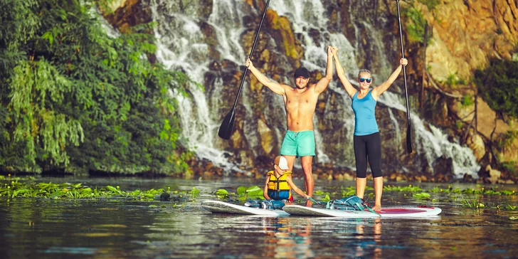 Paddleboardy jsou nafukovací, snadno je můžete transportovat v přiloženém vaku. 