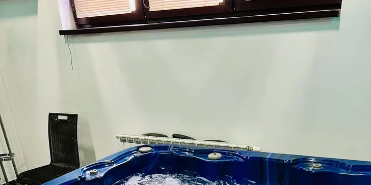 Sportovní a wellness areál U Zlaté rybky se nachází v Tučapech mezi Rousínovem a Vyškovem.