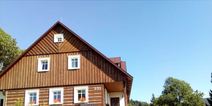 Nechýba uzamykateľná miestnosť na bicykle.