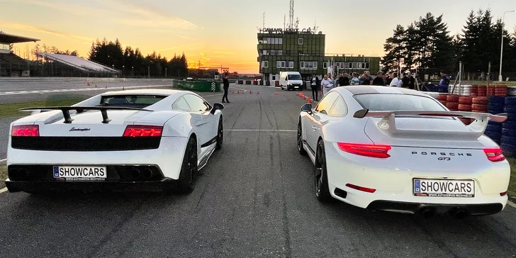 Díky skvěle hodnocené společnosti Showcars vás čeká fantastický zážitek, který vám vlije adrenalin do žil. 
