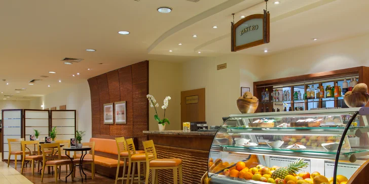Vo wellness je Spa Bistro, kde ponúkajú džúsy, sendviče aj polievky.