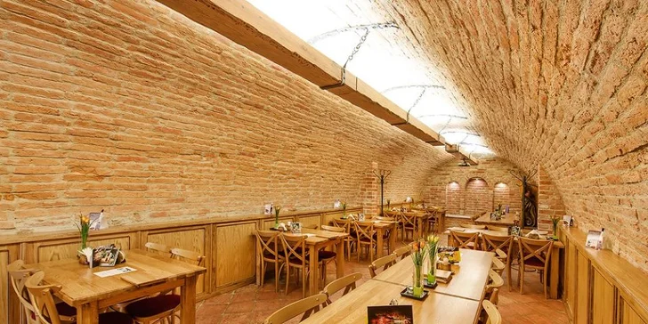 Pro pivaře mají v restauraci tankové pivo.