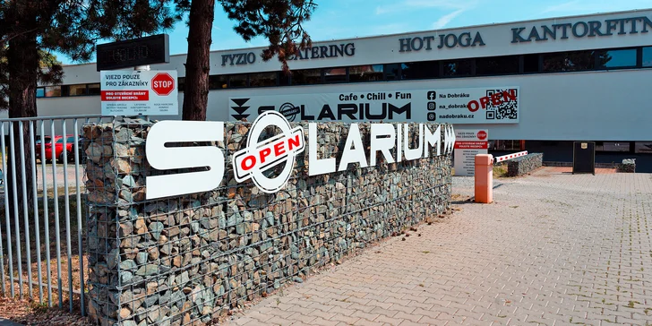 Disponují tu kvalitními a spolehlivými solárii značky Ergoline a Luxura na vysoké úrovni.