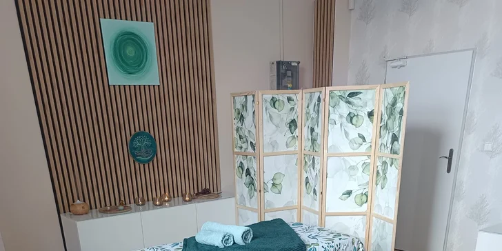 Všetky procedúry prebiehajú v pokojnom prostredí za sprievodu aromaterapie, čo znásobuje účinok relaxácie.