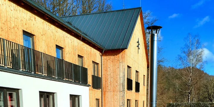 A čo tak trochu relaxu? Dopriať si môžete variant, s ktorou sa raz počas pobytu na 45 min. ponoríte do kúpacieho suda.