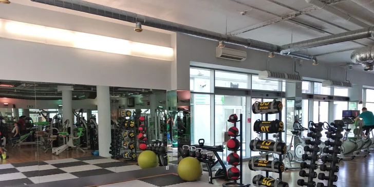Největší fitness prostory v ČR s rozlohou 4500 m2 najdete na Vinohradské.