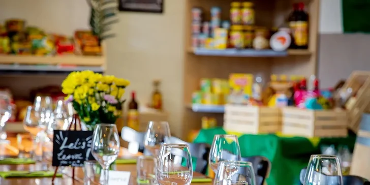 Chcete mít večer se vším všudy? Pak sáhněte po variantě s vínem a k jídlu si vychutnejte červené víno Malbec či bílé víno Chardonnay. 