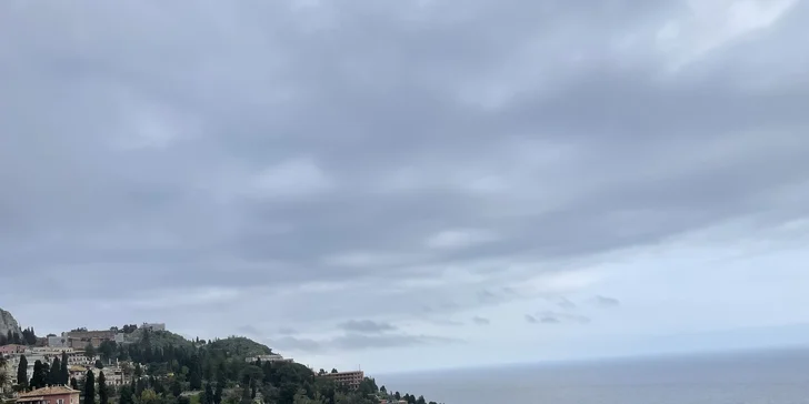 Cestovať budete sami alebo vo dvojici, prípadne sa môžete stretnúť aj s ďalšími ľuďmi, ktorí si zájazd kúpia na rovnaký termín ako vy.