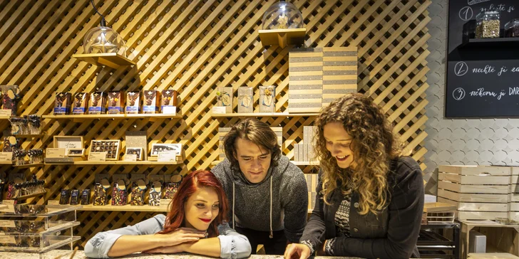 Vítejte v čokoládovém království. Z množství ingrediencí si vyberete ty, které vám padnou do oka, a tabulku čokolády si jimi doladíte. 